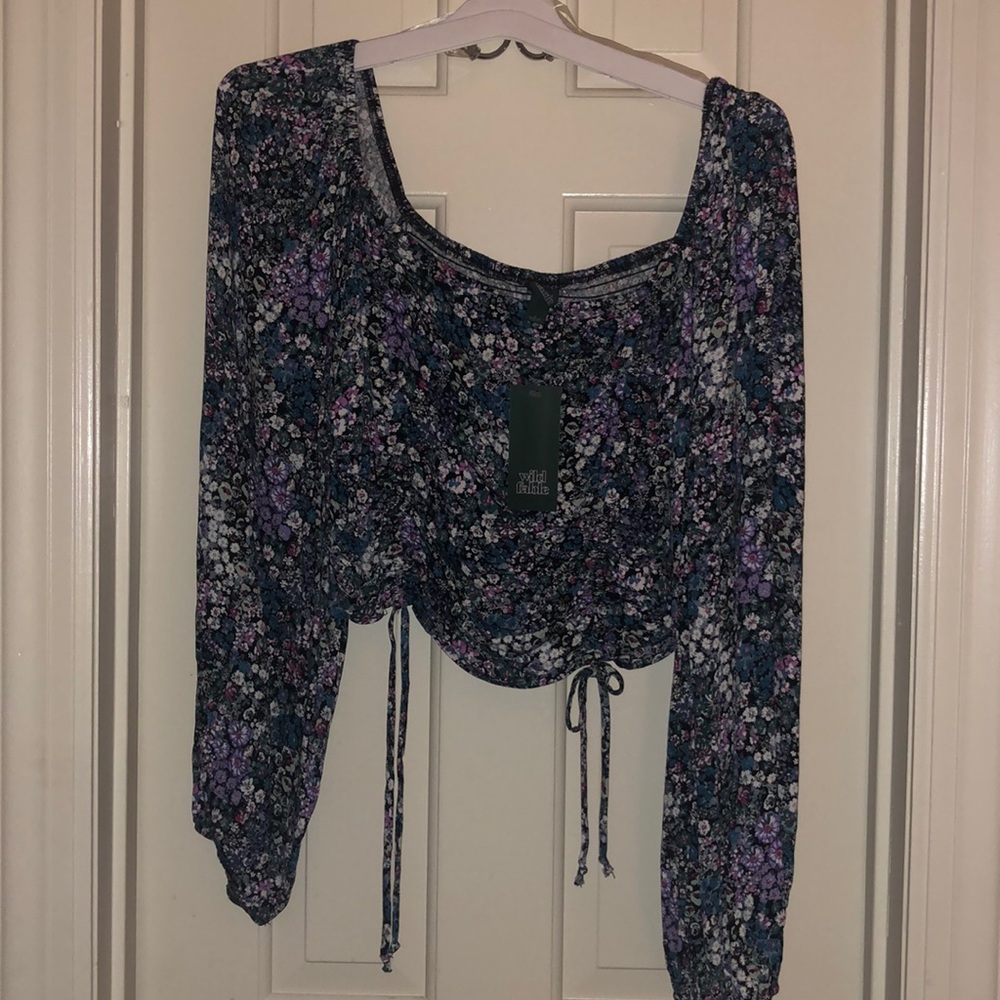 Off the shoulder long sleeve crop top